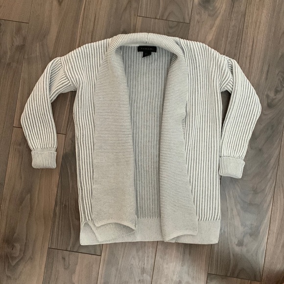 Tahari xs knit cardigan - Picture 2 of 3